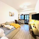 Wundervolle Mit Bademantelzugang Zur Therme