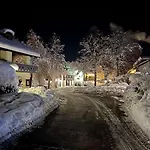 Wundervolle Mit Bademantelzugang Zur Therme *